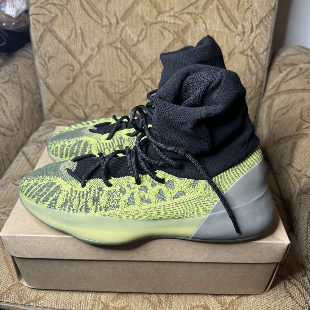 Adidas Yeezy Basketball Knit Energy Glow HR0811‎ Size 12 Brand New No Box